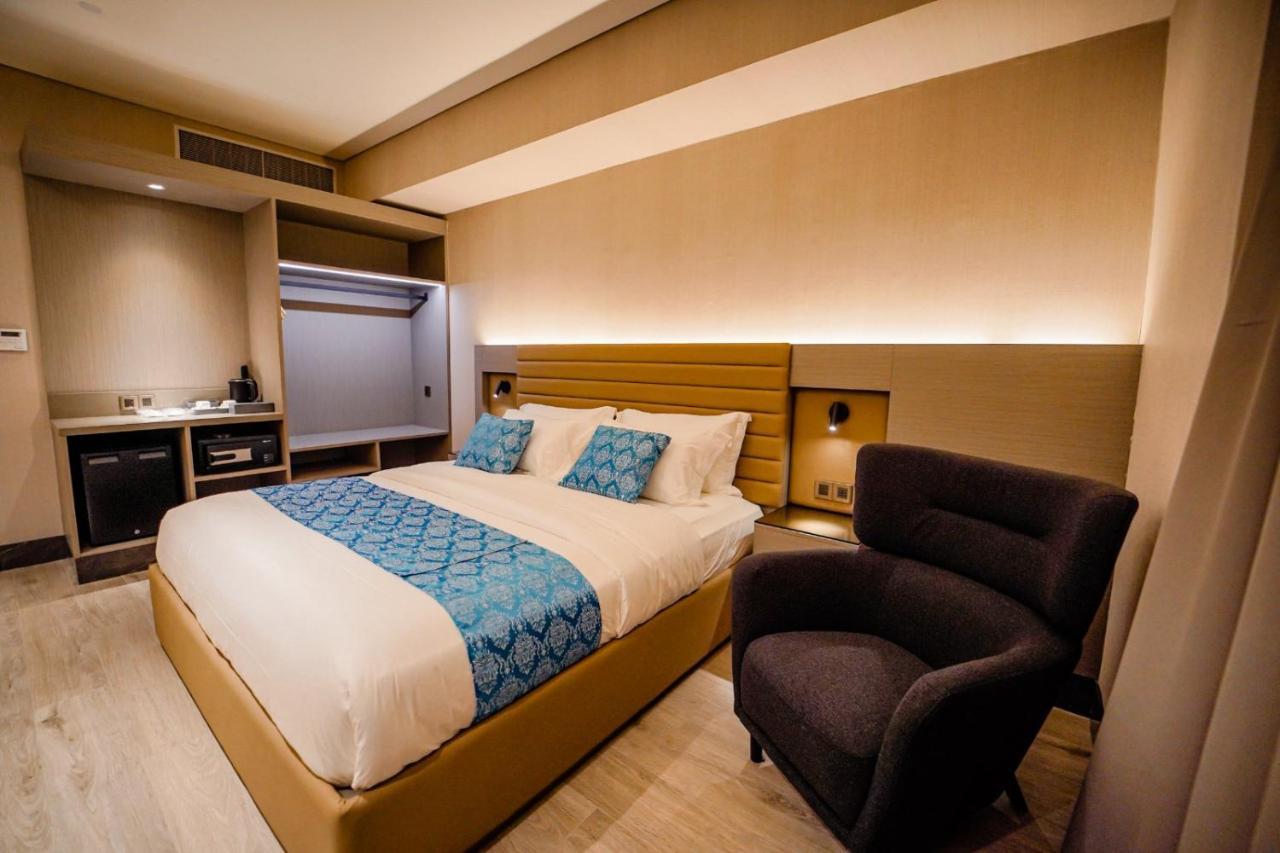 Bayprime Hotel Paranaque City 외부 사진
